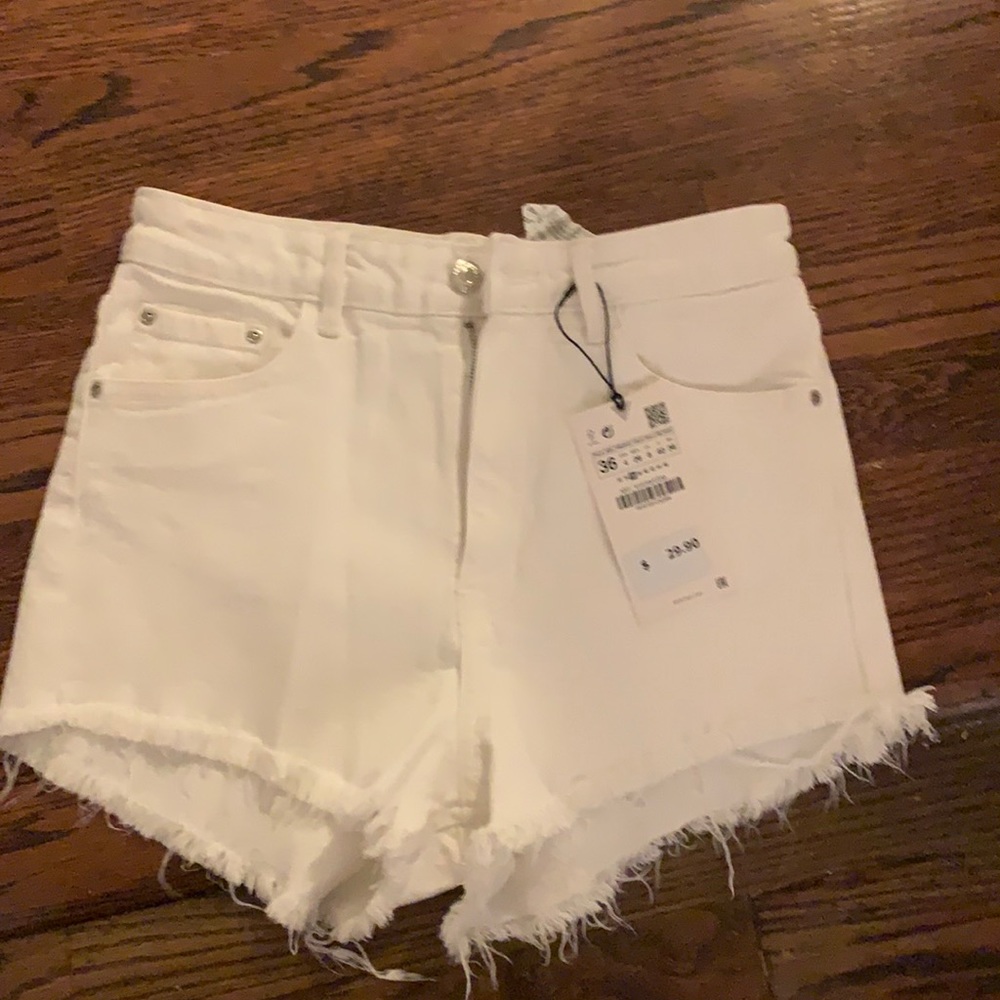 Zara Hi-Rise Denim Shorts (White, US 4) - New!